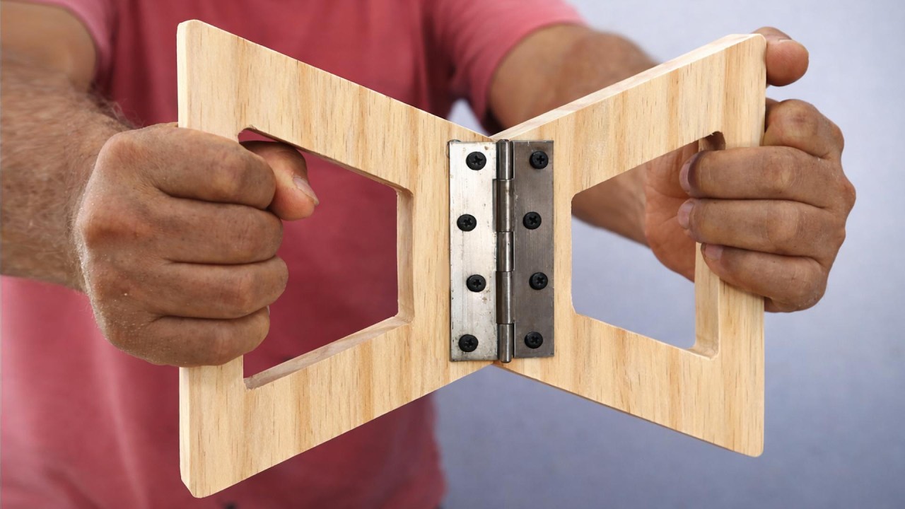 Solo madera y una bisagra… mirá lo que pasa después