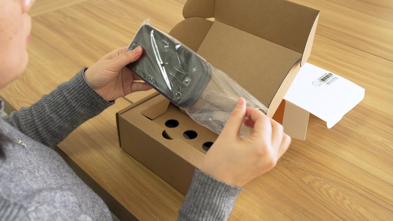 Unboxing Luna S - Zoomax Electronic Video Magnifier for Low Vision