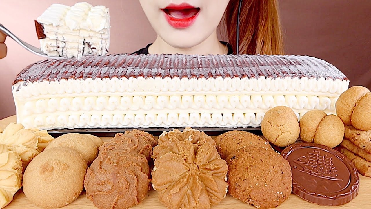 ASMR CHOCOLATE VANILLA ICE CREAM CAKE, BUTTER COOKIES MUKBANG 바닐라 아이스크림 케이크, 버터 쿠키 먹방 eating sounds