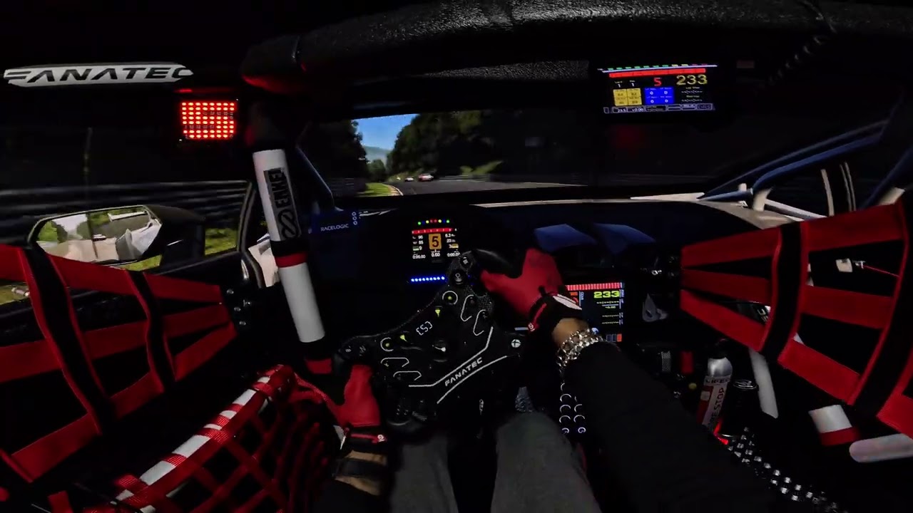 J’ai essayé de dompter la Lamborghini GT3 Evo2 sur l’Enfer Vert… Mauvaise idée.🔥🔥