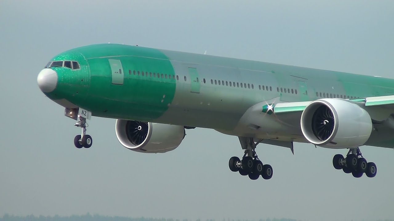 Unpainted A6-ENZ 777-300ER Landing Portland Airport (PDX)