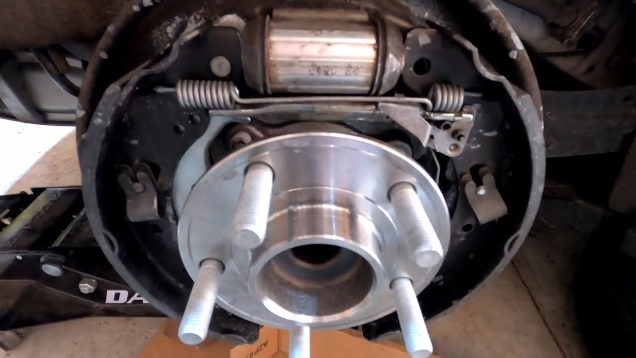 2016 Ford Focus Rear Brake and Rear Wheel Bearing Replacement