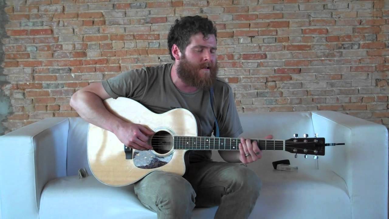ATP! Acoustic Session: Andy Hull (Right Away, Great Captain!) - 