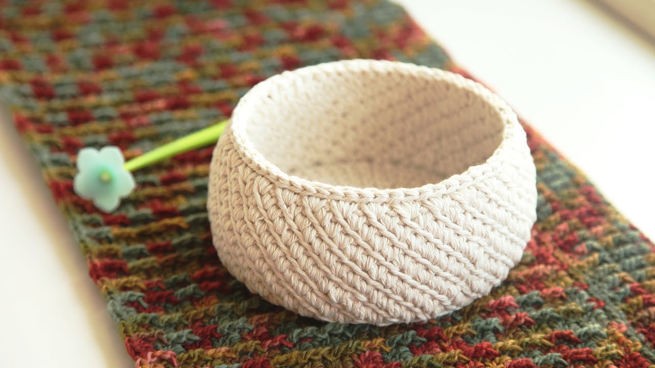 钩针编织白色斜纹钵形收纳筐Crochet White Basket