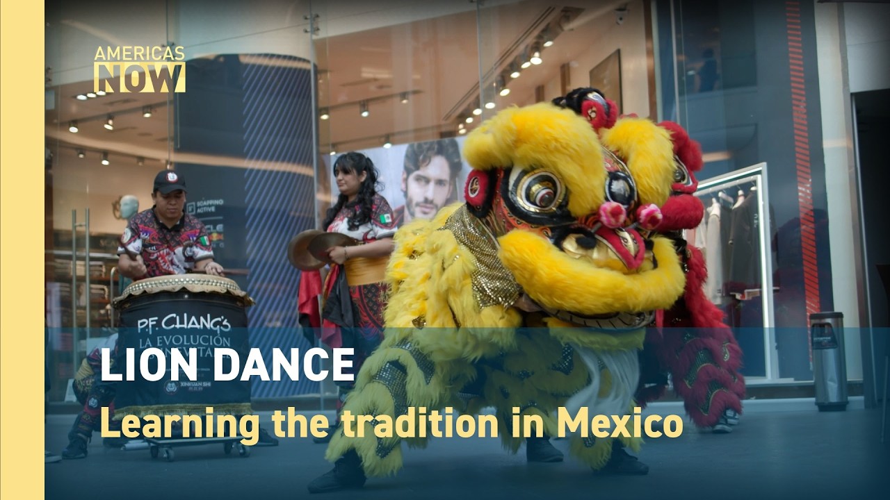 Learning the Lion Dance tradition in Mexico City