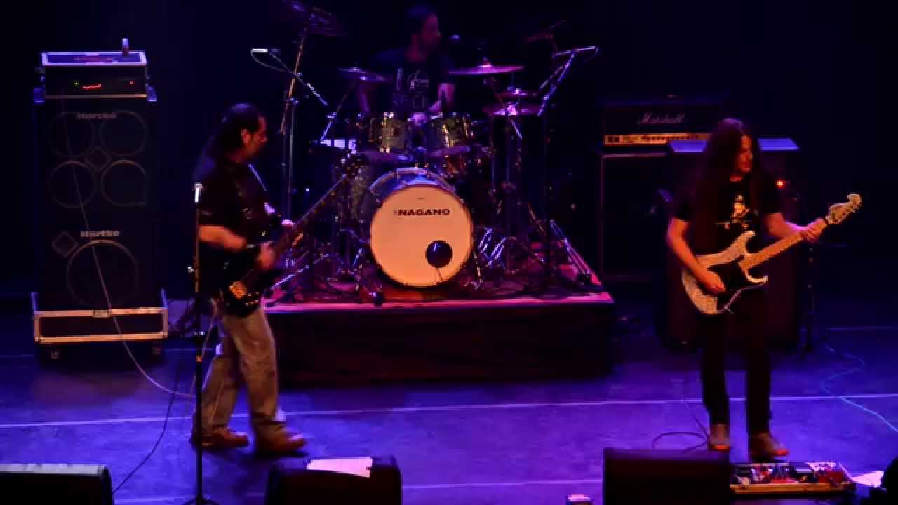 Fly Away - Dr.Sin ao vivo Sesc Santo André