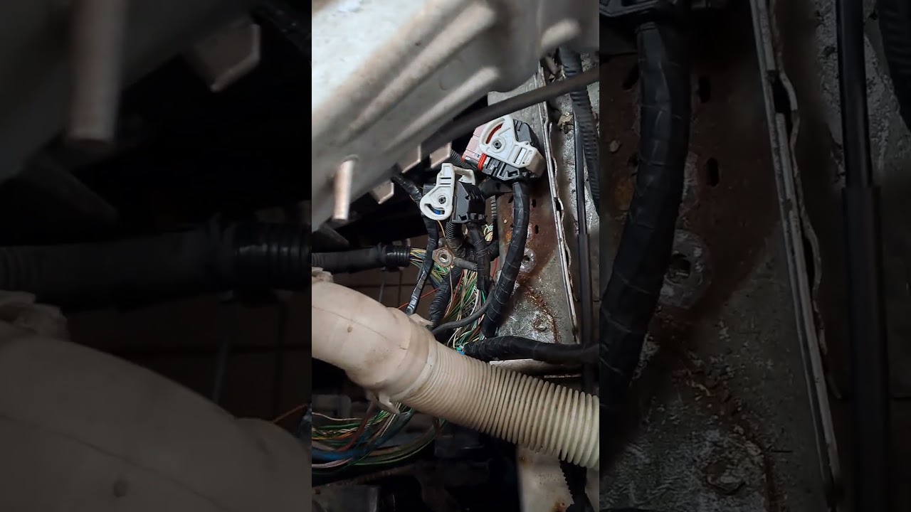 JAK ZWYKLE KABELKI #automobile #mechanic #car #mechanik #service #repair #ford #airconditioning