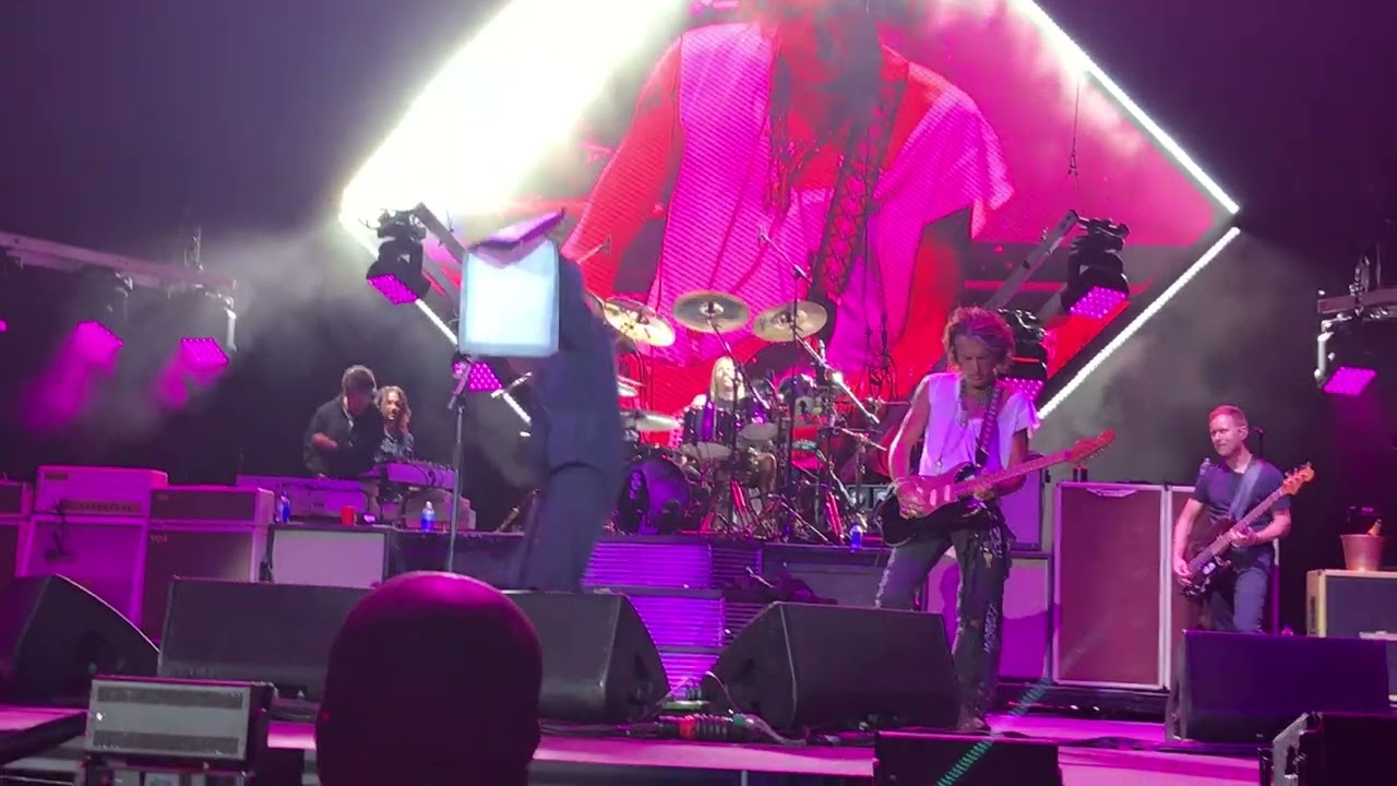 “Come Together” - Liam Gallagher and Foo Fighters @ CalJam 2017, October 7, 2017