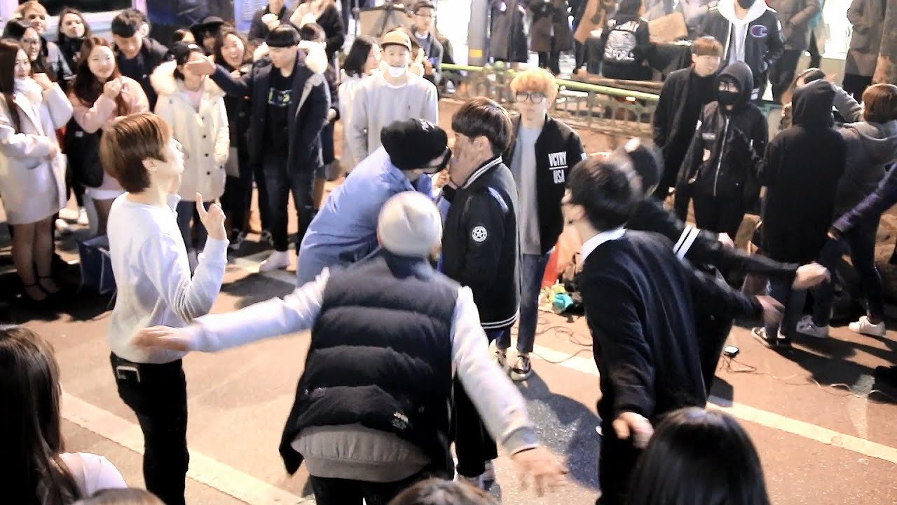 홍대 놀러갔다가 기습 키스 당한 남학생 ㄷㄷ