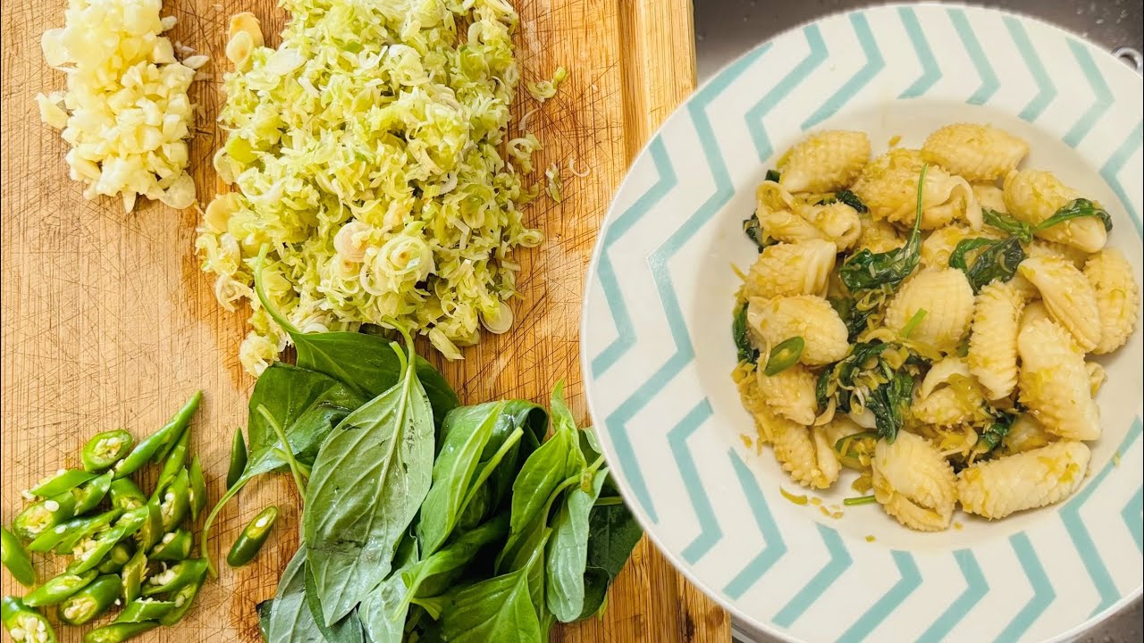 Spicy Squid with lemongrass and basil