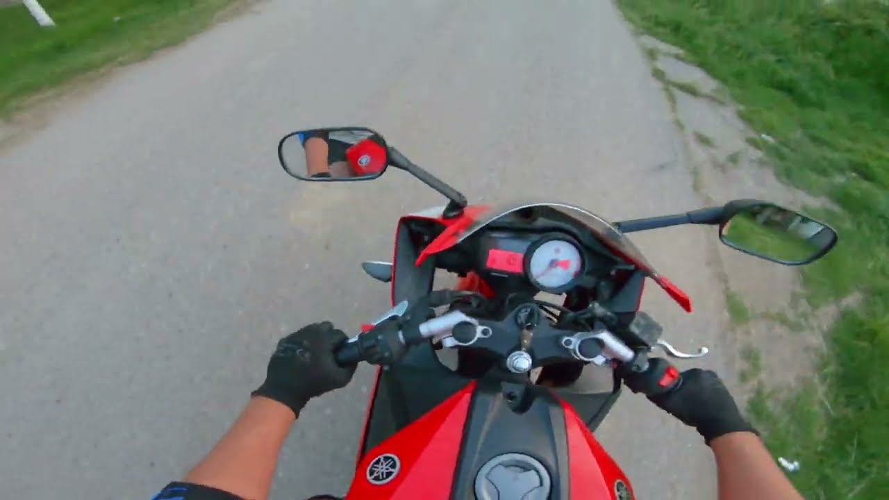 Cum a fost prima dată pe o sportivă ? Yamaha YZF R125 2009