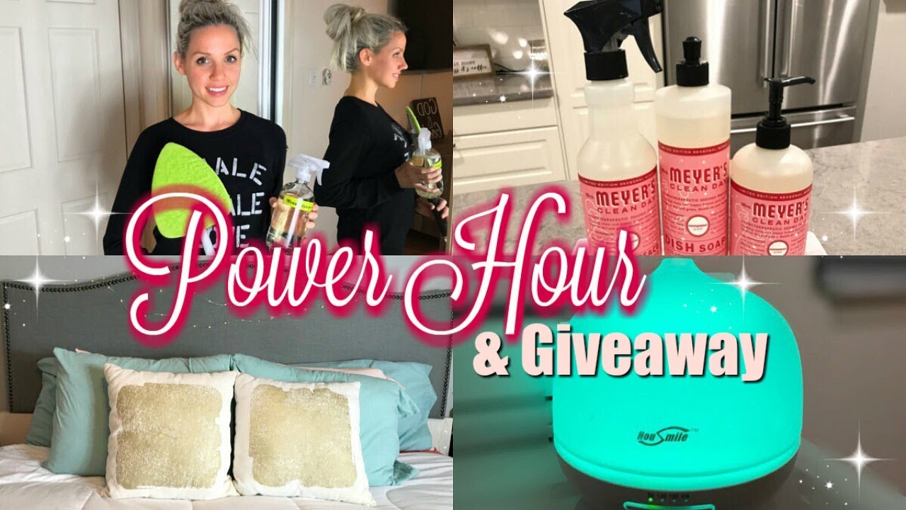 CLEAN WITH ME 2017// EXTREME CLEANING MOTIIVATION// POWER HOUR + GIVEAWAY!