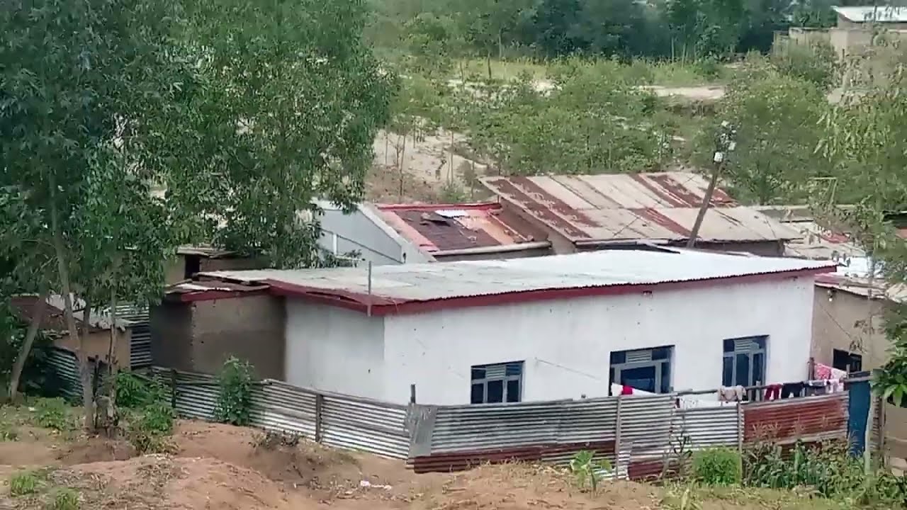 KINYINYA: n'inzu idahenze ishakamo miliyoni 12 ziganirwaho|muri karitsiye nziza 0789903286