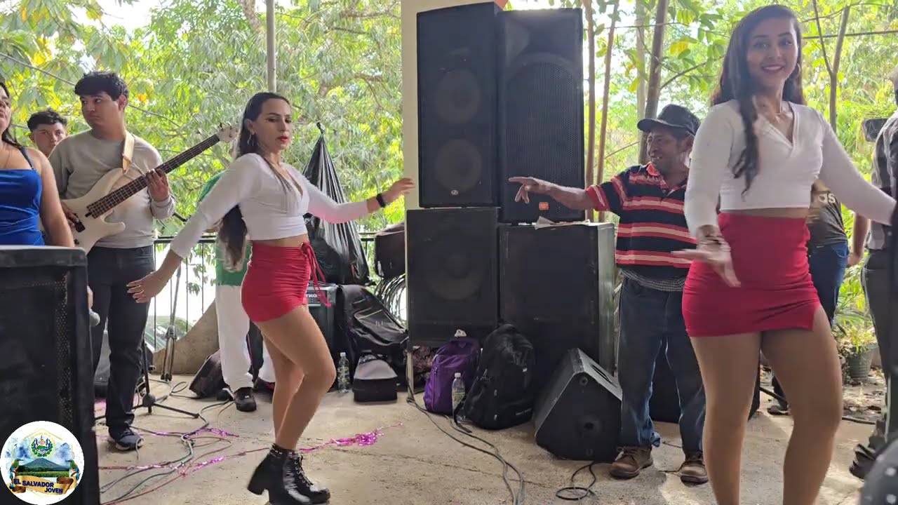 ESPECTACULARES BAILARINAS DE MÚSICA CAMPIRANA EN VIVO 