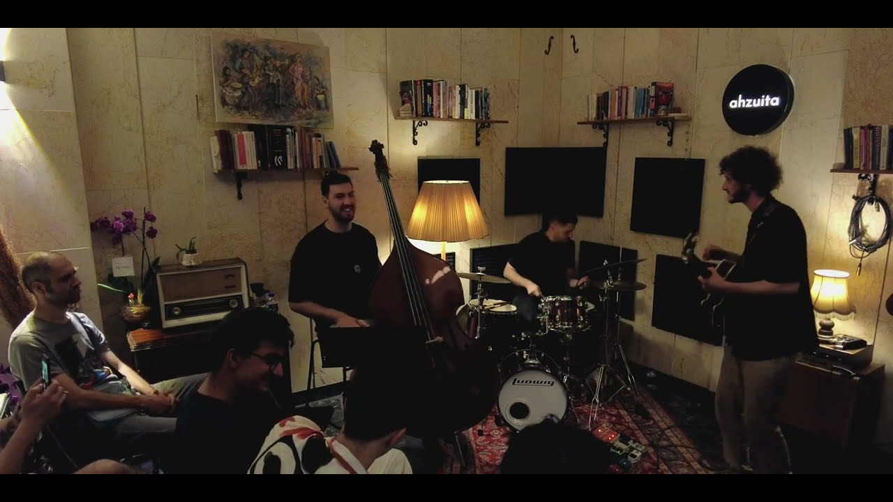 Yunus Muti Trio / Waldo Finds Himself