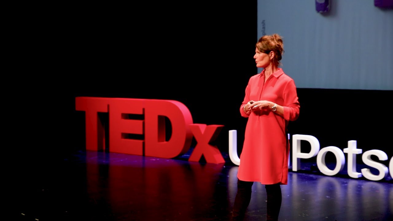 Die Demokratie braucht uns! | Claudine Nierth | TEDxUniPotsdam