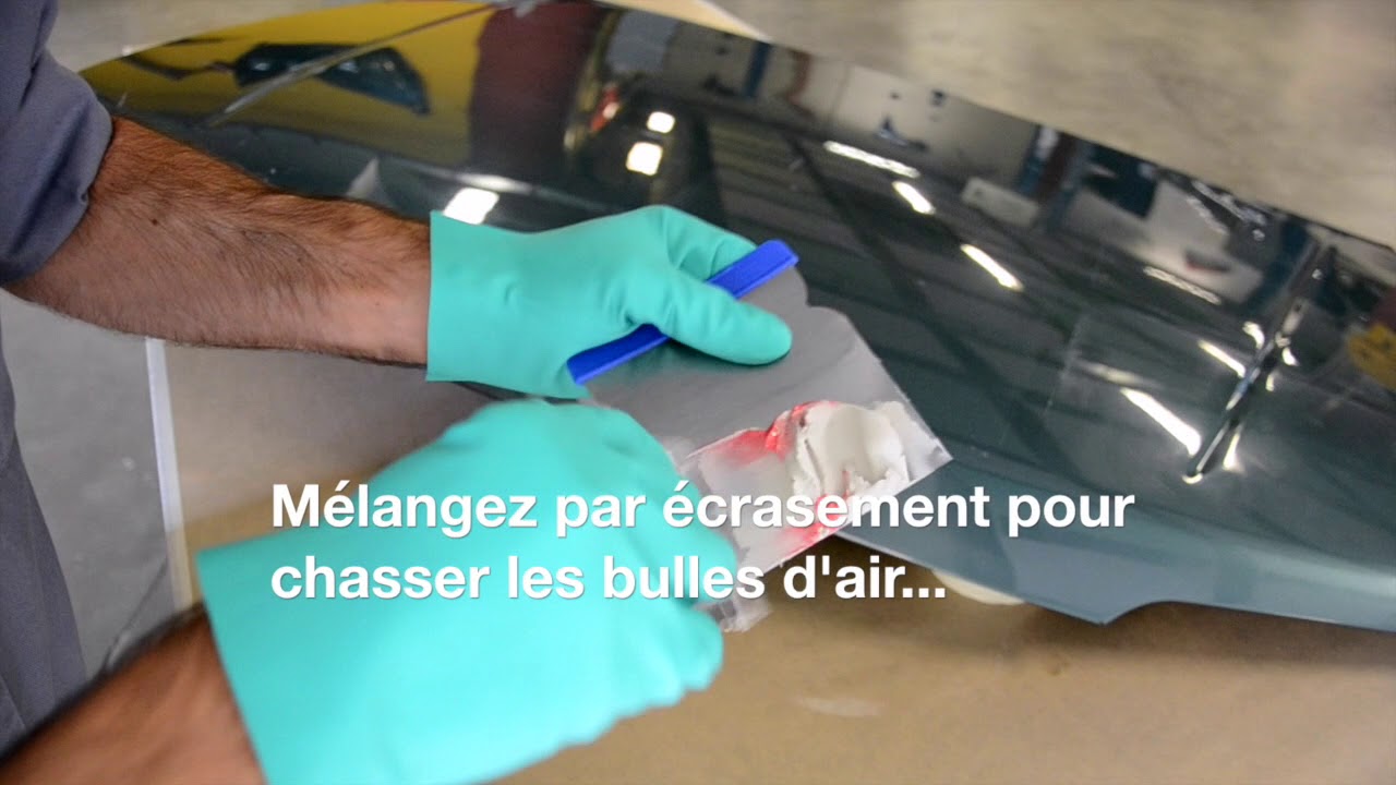 Apprendre les bases en carrosserie - Réaliser la finition au Mastic