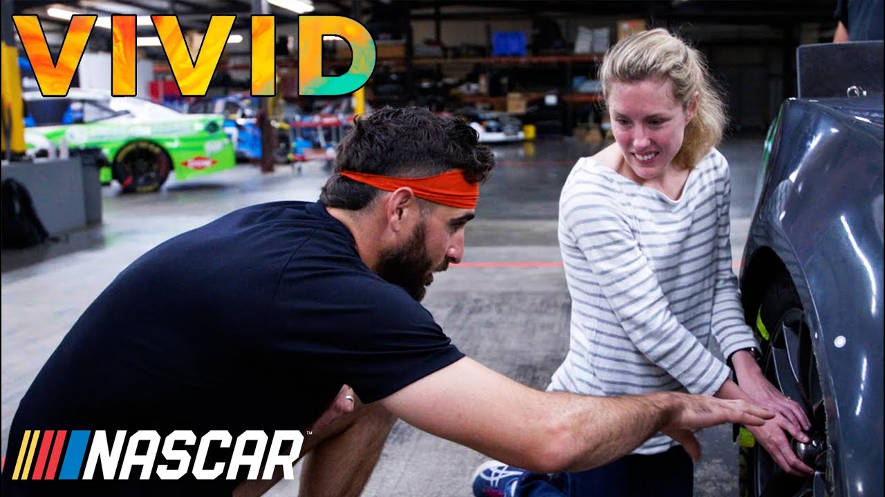 Vivid: Pit crew member for a day | Episode 2
