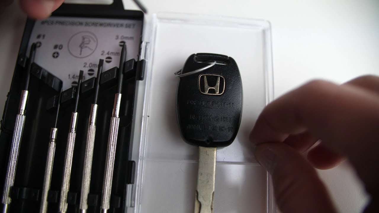 2009 - 2013 Honda Fit Key Battery Replacement Guide