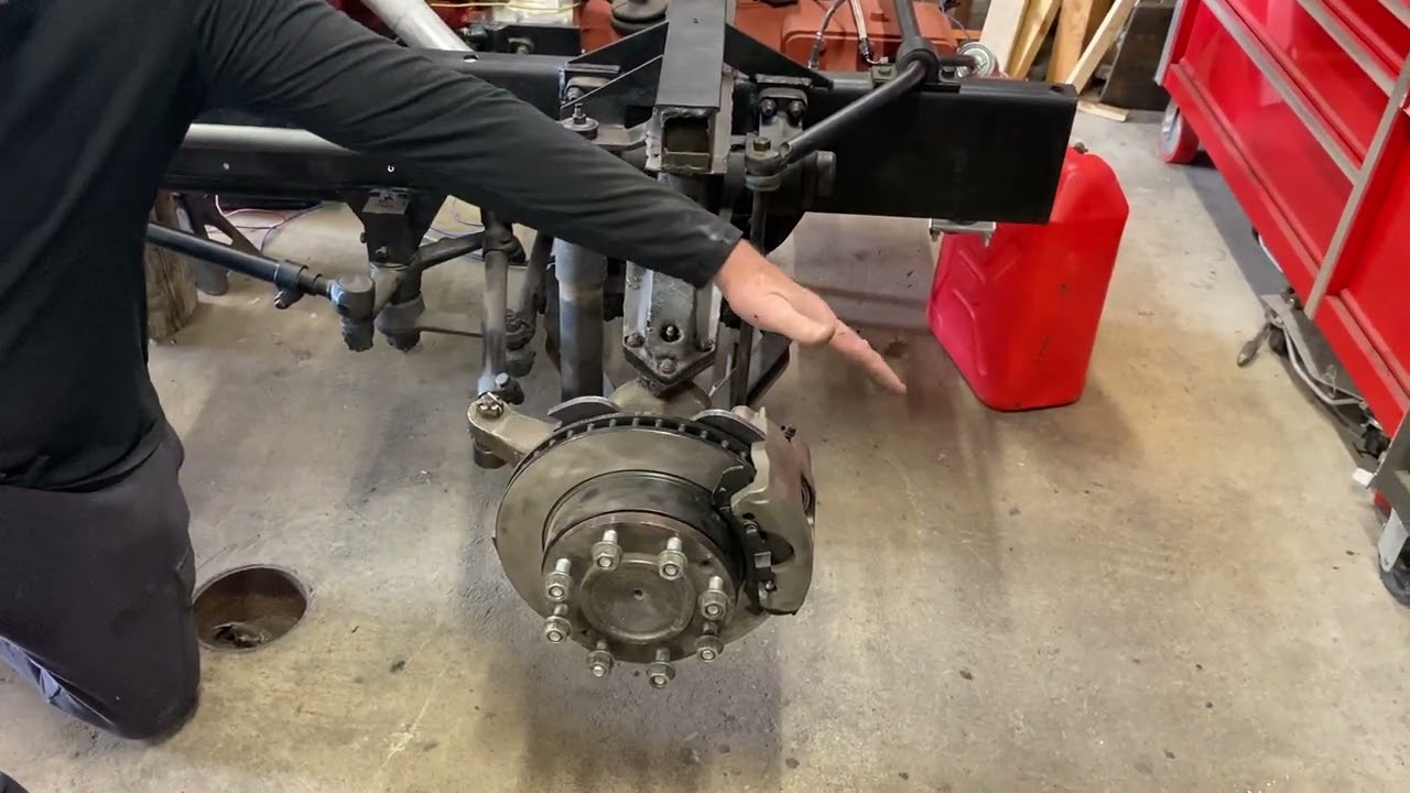 Запуск двигателя Кларка Кортеса