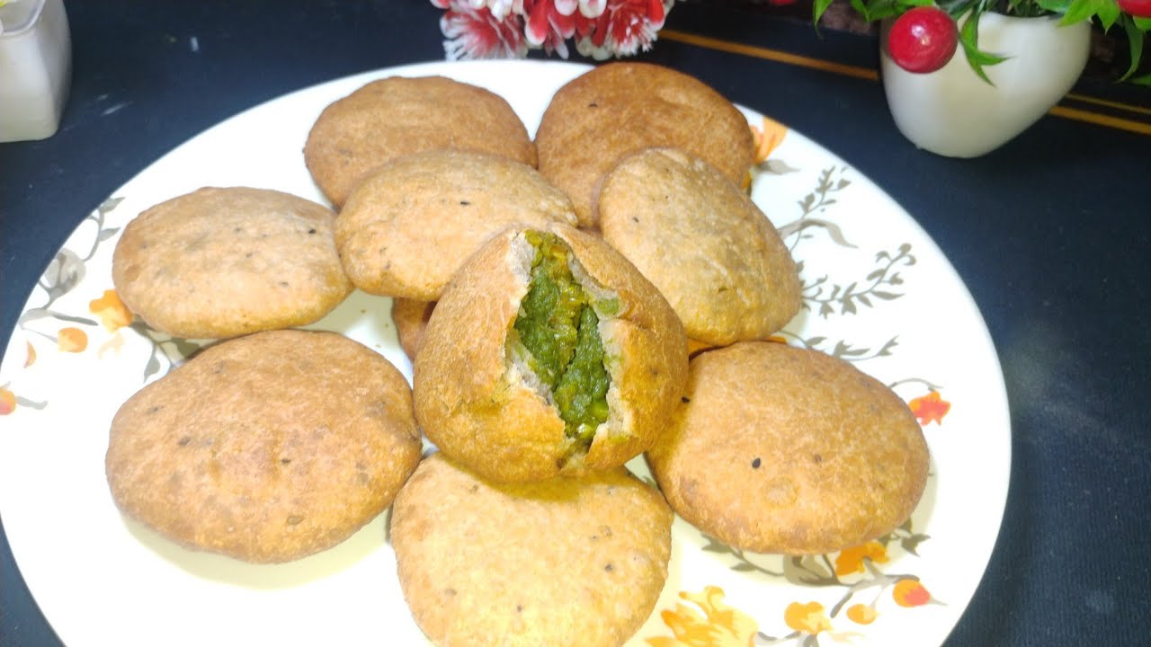 #yummy tasty Matar ka kachori recipe 🤗😋