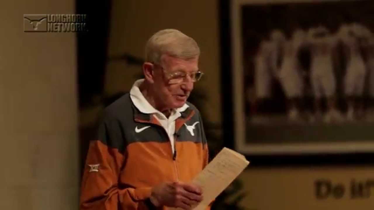 Lou Holtz visits Texas Football [April 8, 2015]