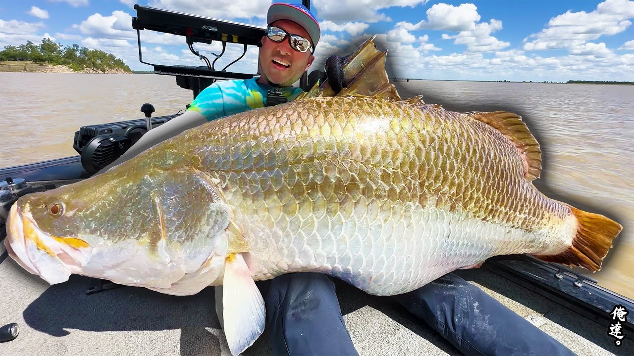 遂に世界記録更新！？デカすぎる魚を釣り上げた！！