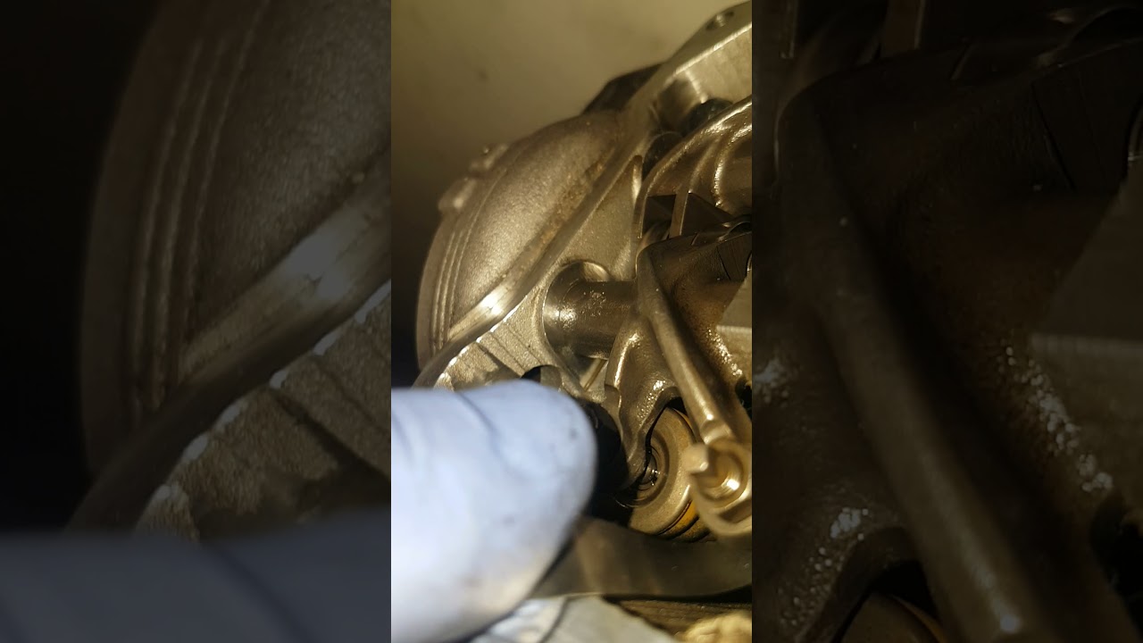 Réglage culbuteur xmax 125 tuto