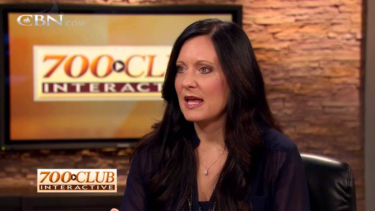 Lysa TerKeurst Treats the ‘Disease to Please’