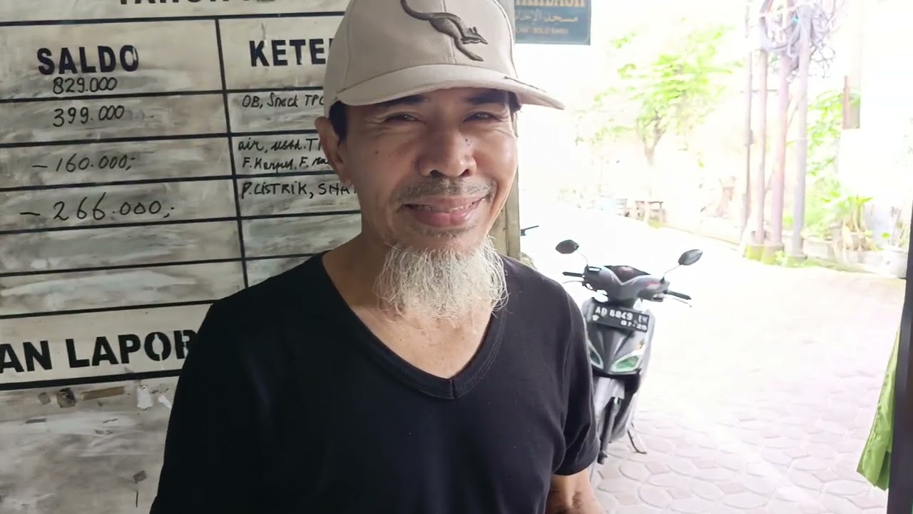 0123-0924. Masjid Al Ikhlas Kijilan Depan Pakuwon Mall Solobaru. Jalan Kampungnya jadi masjid 230126