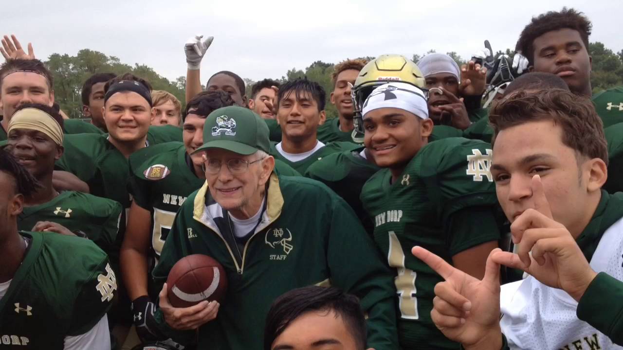 New Dorp football team honors coach's dad after win
