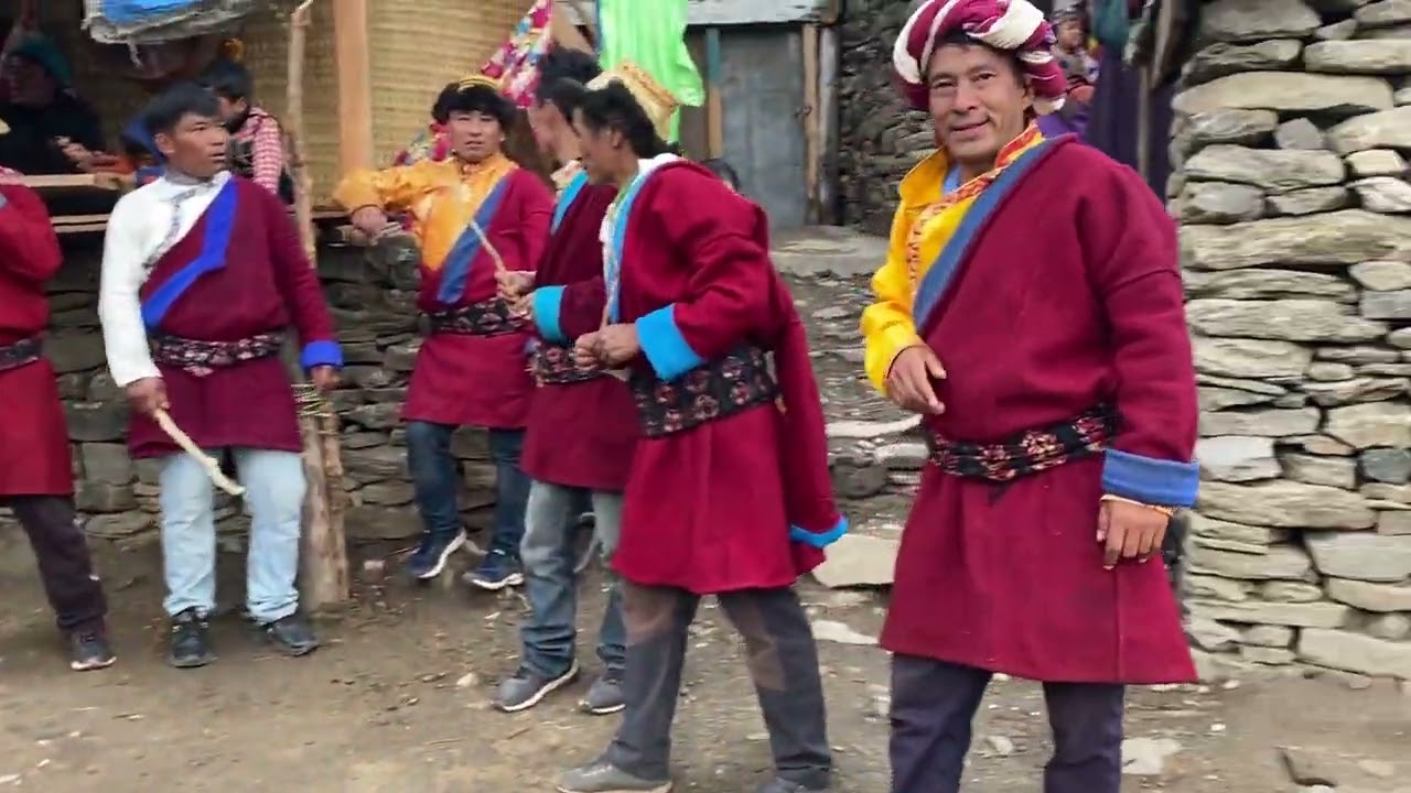 नेसिङमा मानी नाचेको बेलाको  रमाईलो एक पार्ट