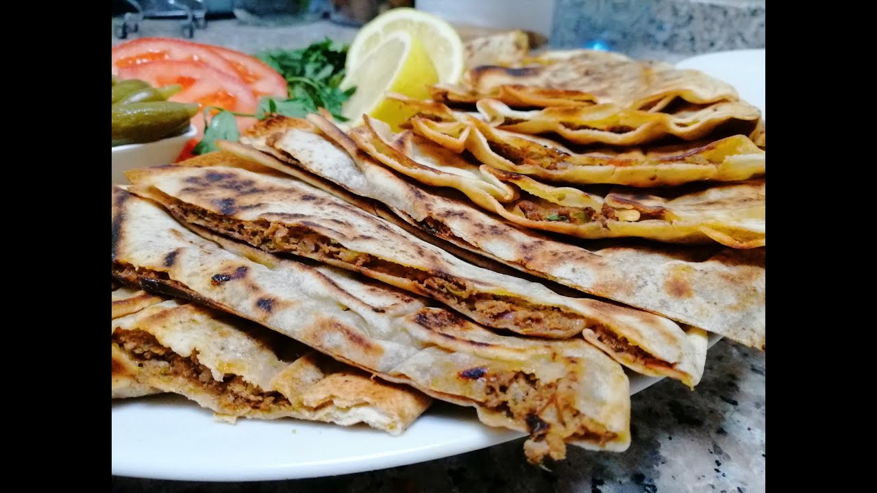 عرايس باللحمة ودبس الرمان بتتبيلة لذيذة وطريقة سهلة وسريعة من أطيب الأكلات