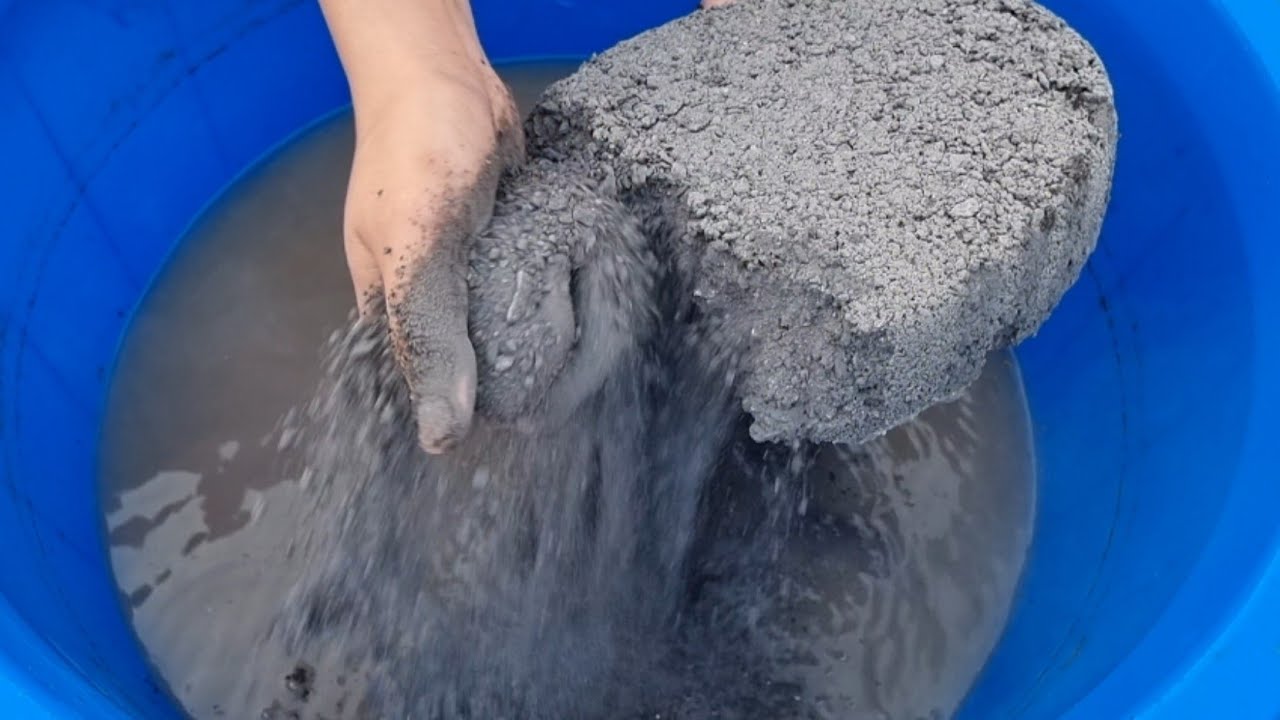 asmr: New Pure Charcoal Crumbling in Water 💦🖤 Mouthwatering Satisfying, Sleepaid, asmr relaxation