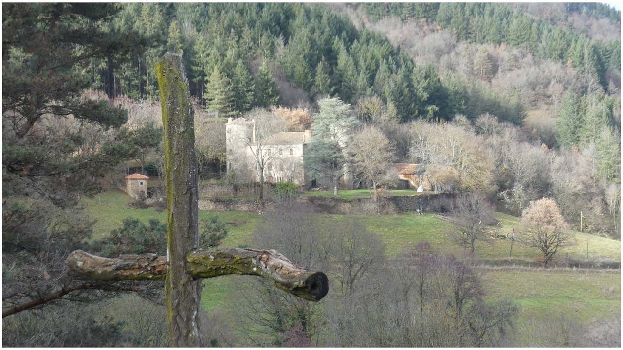 De Rougeac à Condros en passant par le château de la Rochette