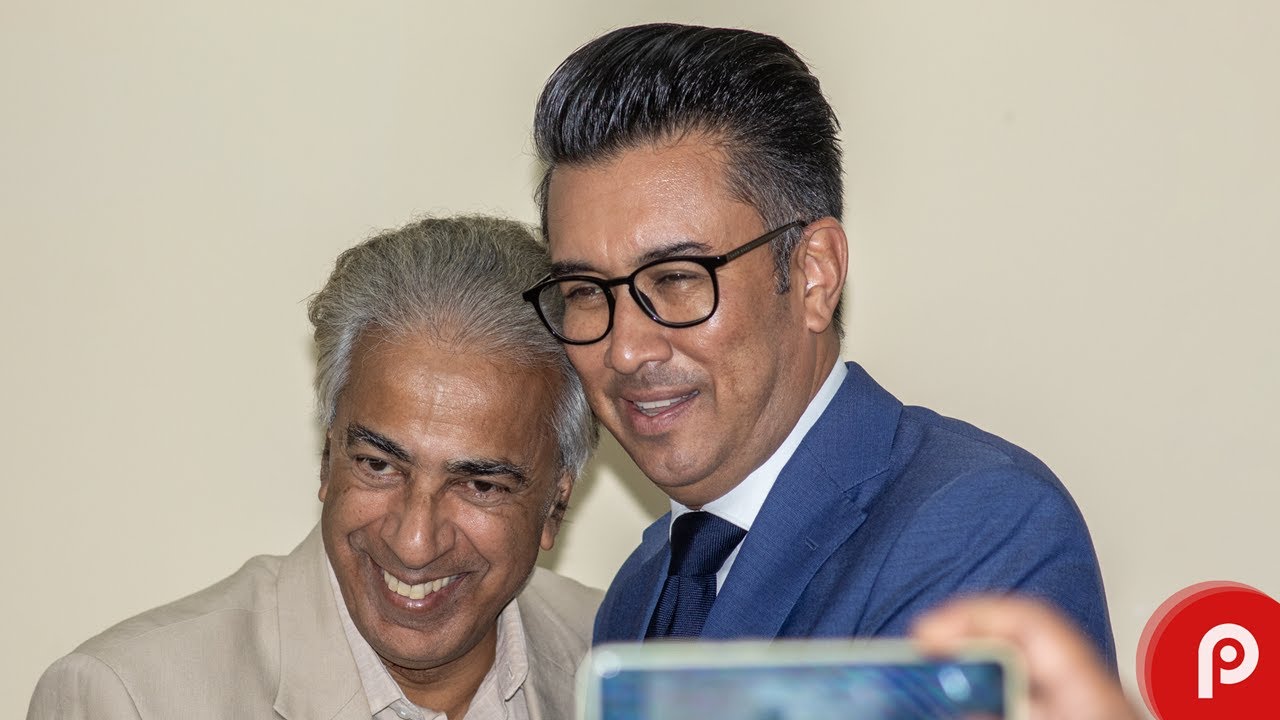 Shakeel Mohamed cède le poste de leader de l’opposition à Arvin Boolell
