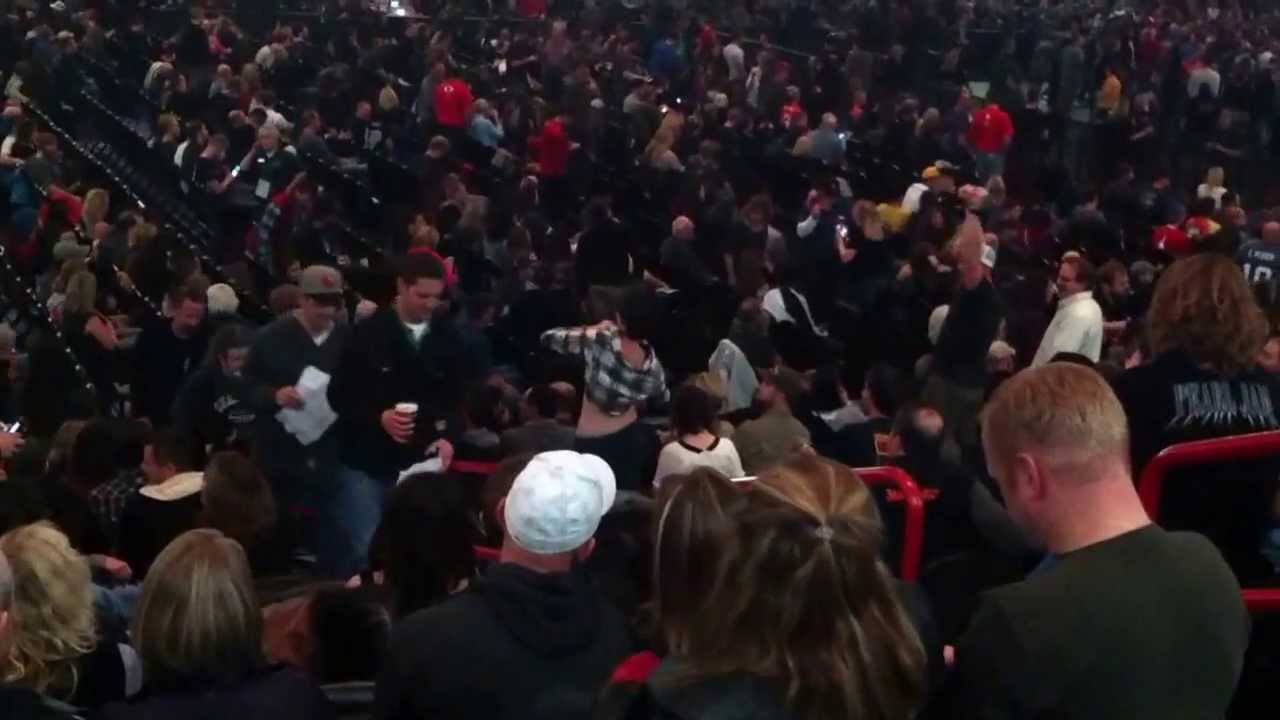 Flasher at Spokane Pearl Jam Concert 2013