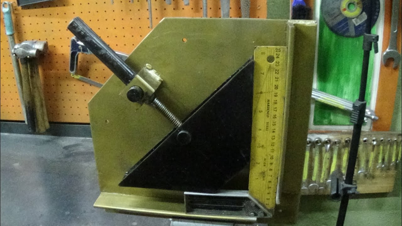 GRAMPO SARGENTO ANGULAR ESQUADRO 90 GRAUS PARA SOLDAGEM E MARCENARIA