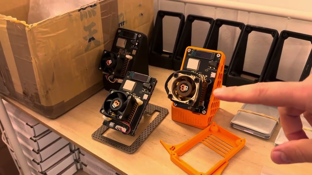 The attic, a tour of a bitcoin shop. Or is it a museum? 