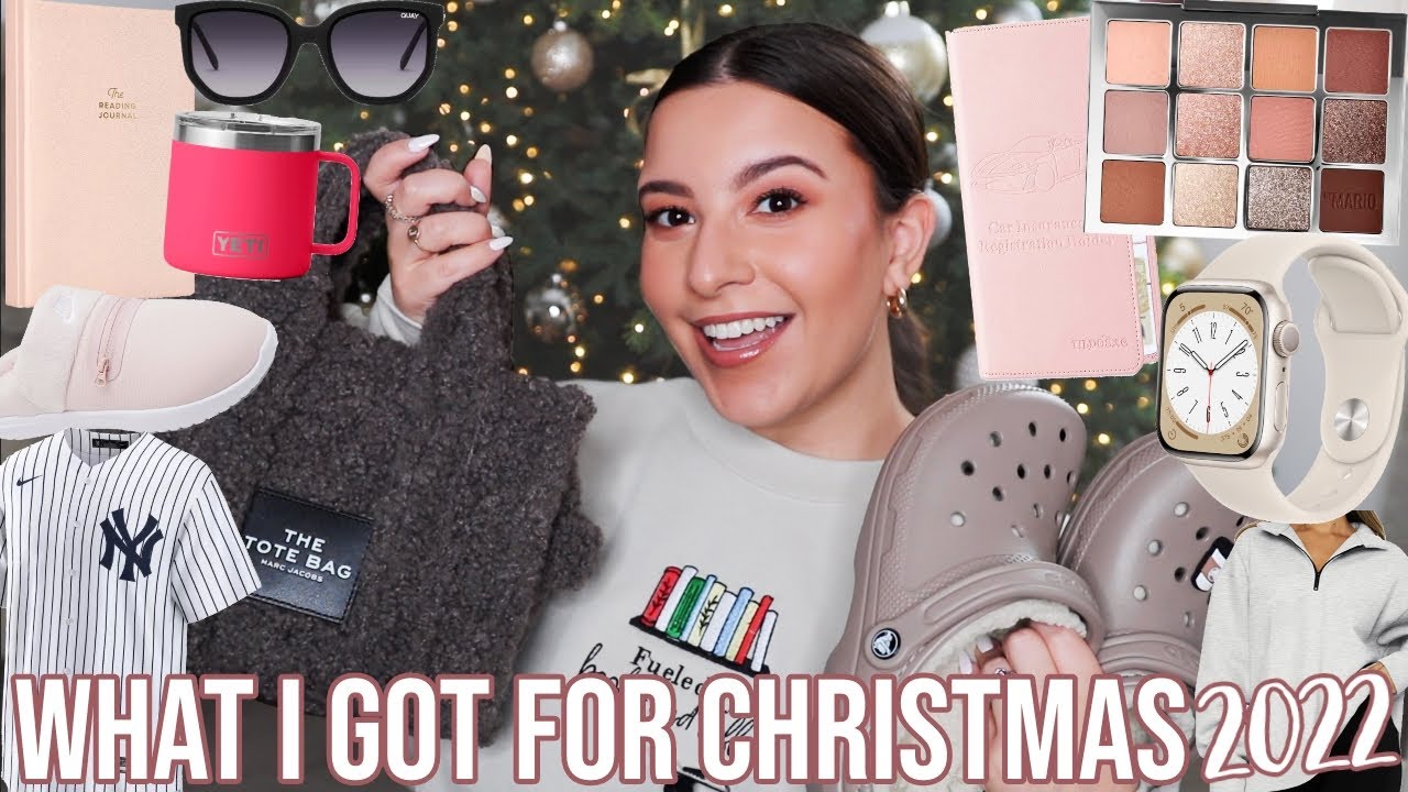 WHAT I GOT FOR CHRISTMAS 2022 | Apple Watch Series 8, Reading Accessories, Cozy Gifts | Jackie Ann
