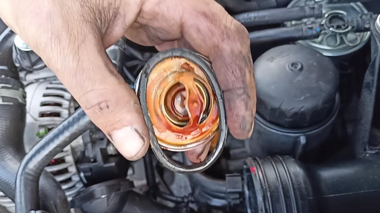 Audi A4 B6 1.9TDI Solucionar  NO se calienta Cambiar Termostato