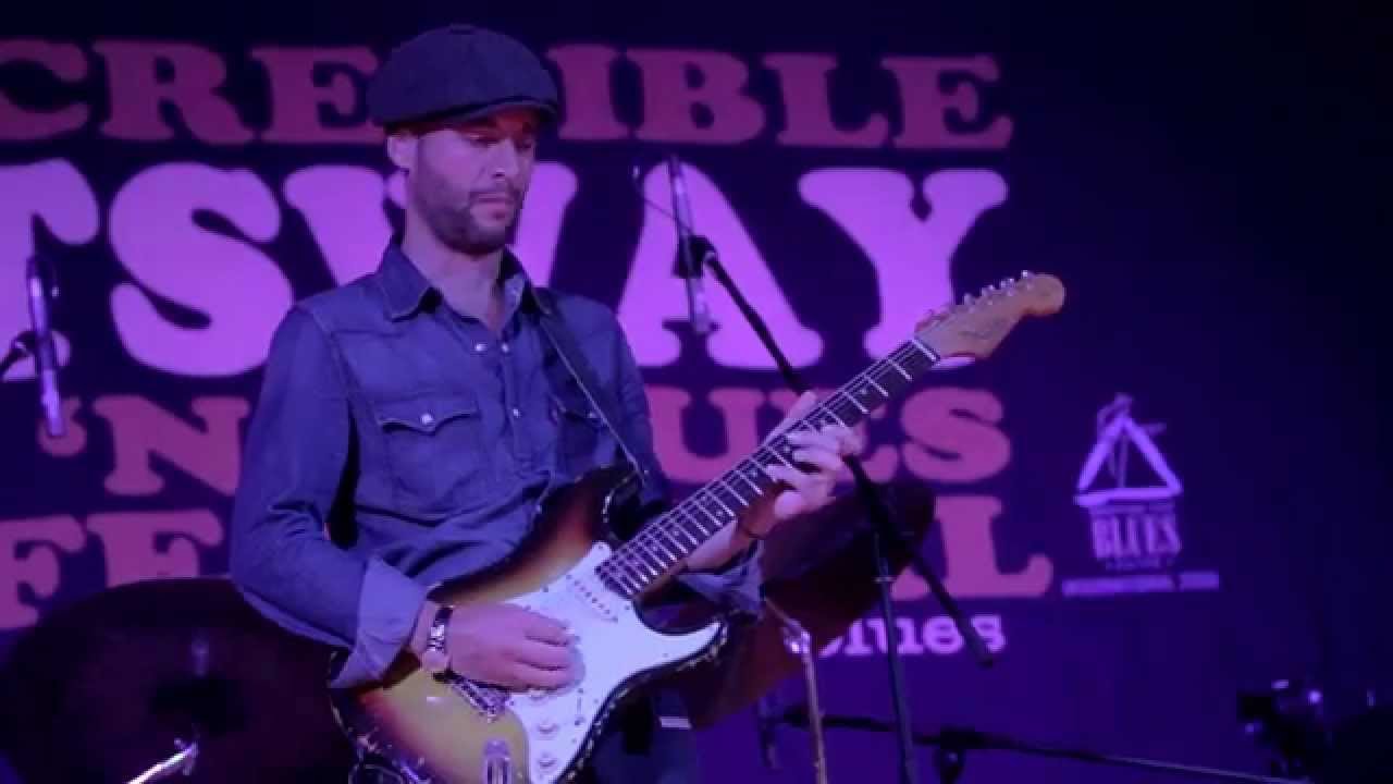 Riki Massini & Bonus Track Band - When My Baby She Left Me - Rootsway 2015