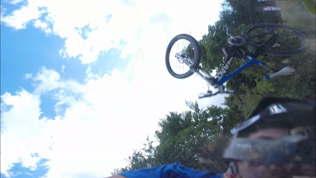 SWUP Bike Park Downhill - CRASH