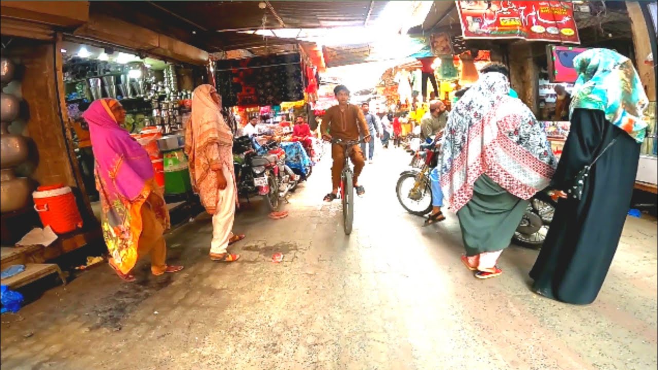 Walking In Eid Bazaar Kasur #EastWalks