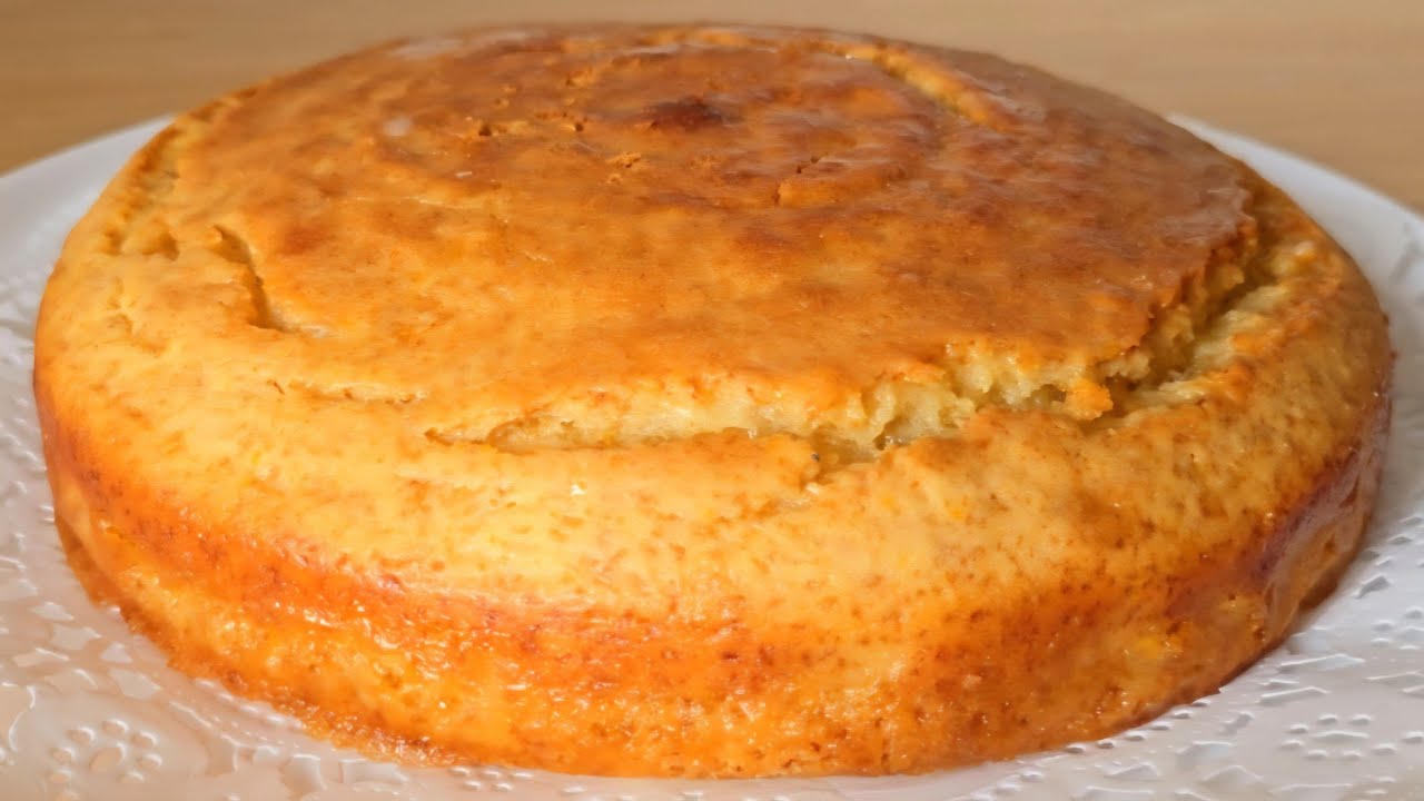 Всего 3 яйца, 1 йогурт и 1 апельсин... и вы приготовите этот апельсиновый пирог за 2 минуты!