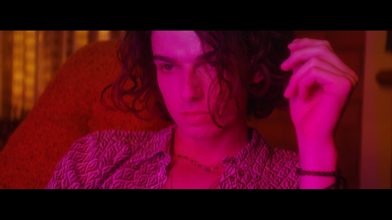 mehro - exploding (Official Video)