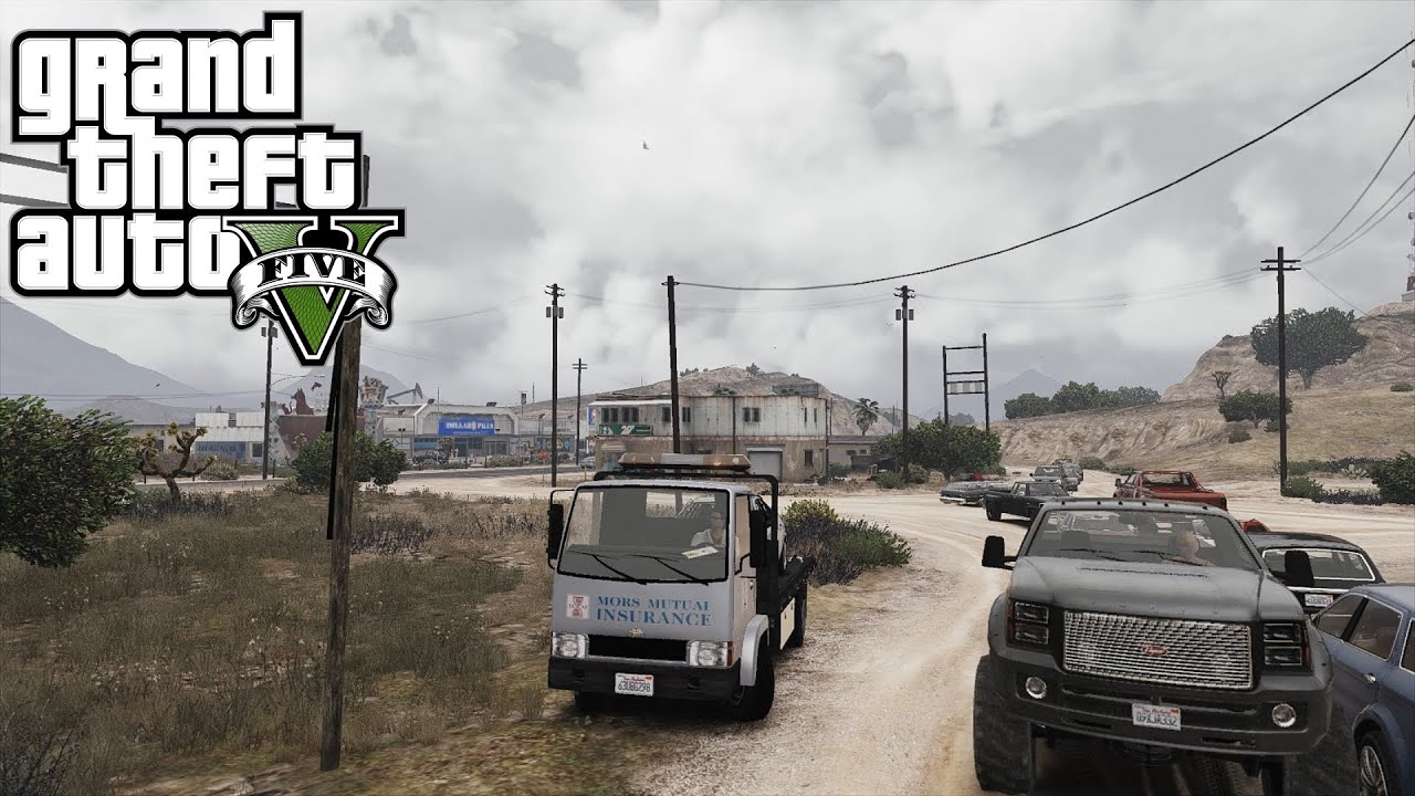 GTA 5 - Towing a Car to Los Santos Customs Through Heavy Traffic | 4x Traffic