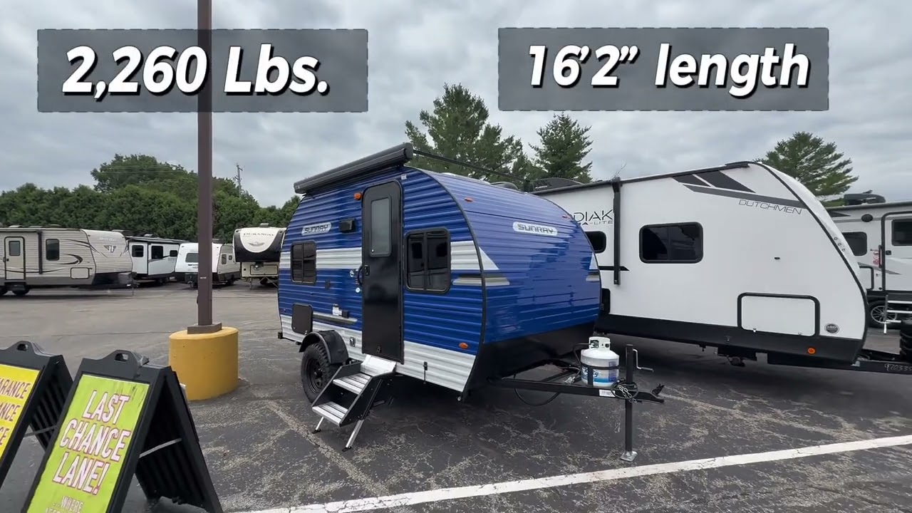 Quick Peek at a 2025 SUNRAY 149 in BLUE | VEURINKS RV CENTER | Grand Rapids, Mi Dealer.