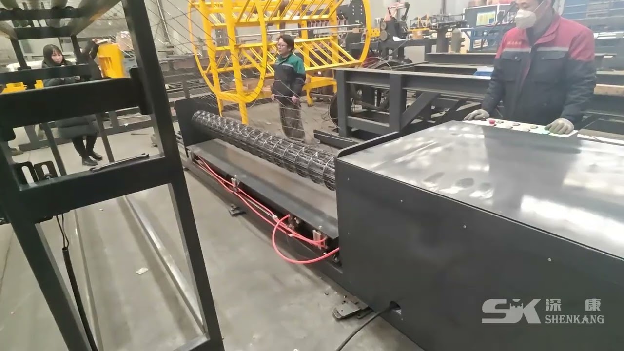Circulating wire mesh welding machine