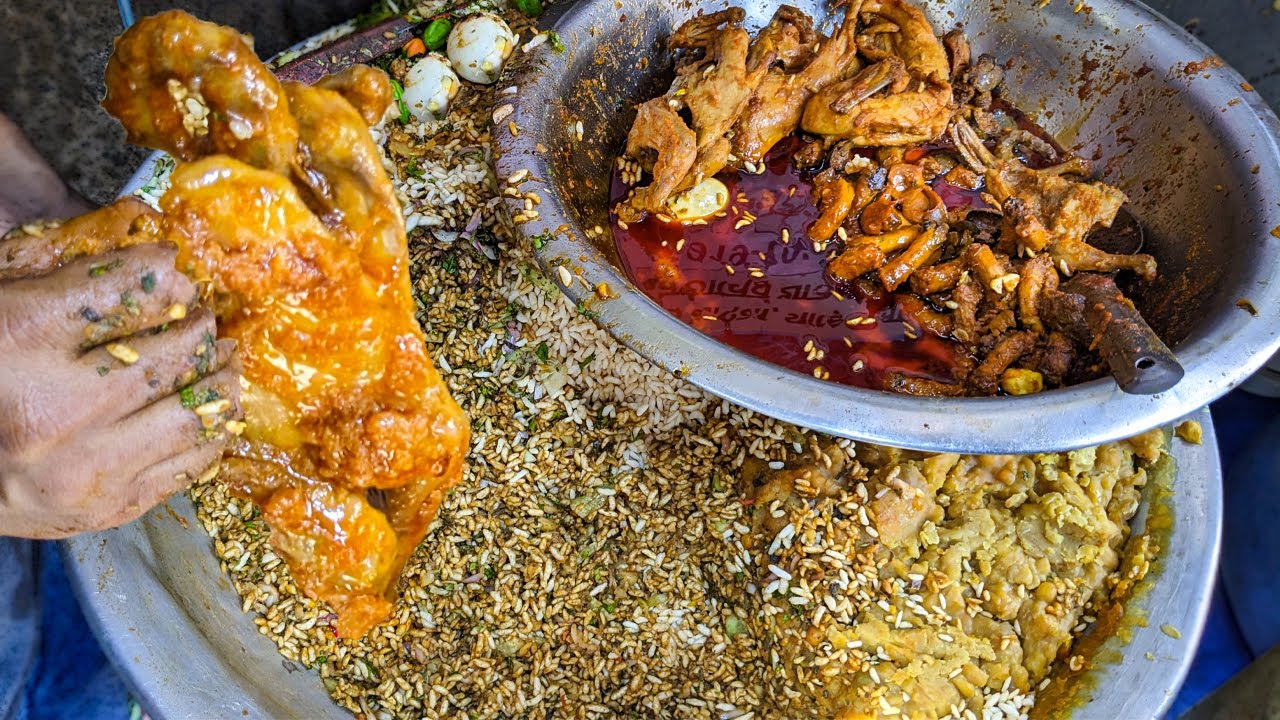 বাপরে বাপ মুড়ির মধ্যে আস্ত হাস, আস্ত মুরগি, আস্ত কোয়েল আস্ত কবুতর আর কি চাচ্ছেন | Old Dhaka Food